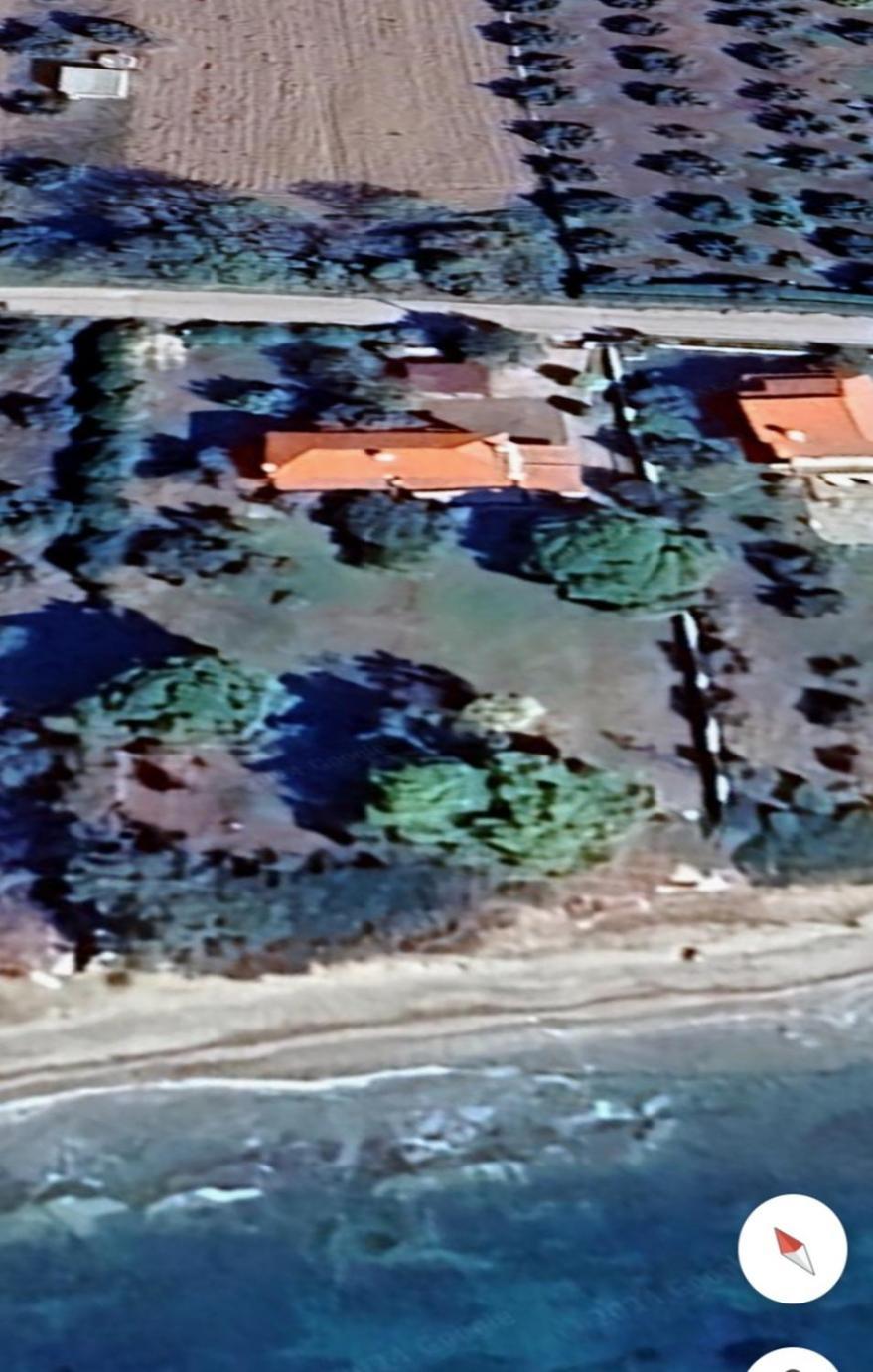 Seafront Villa Joan Nea Skioni Exterior photo